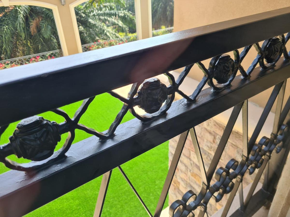 Fontis Residences Hotel Kampala Dış mekan fotoğraf